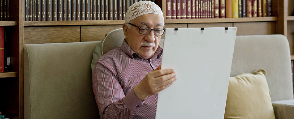 Fethullah Gülen: Mihneti zevk edinmişlerin yolu