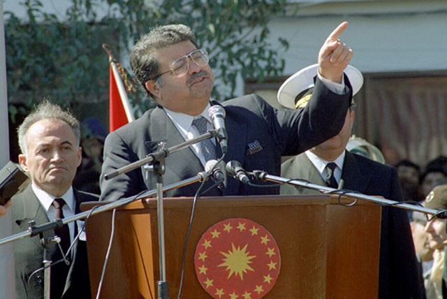 65-turgut-ozal