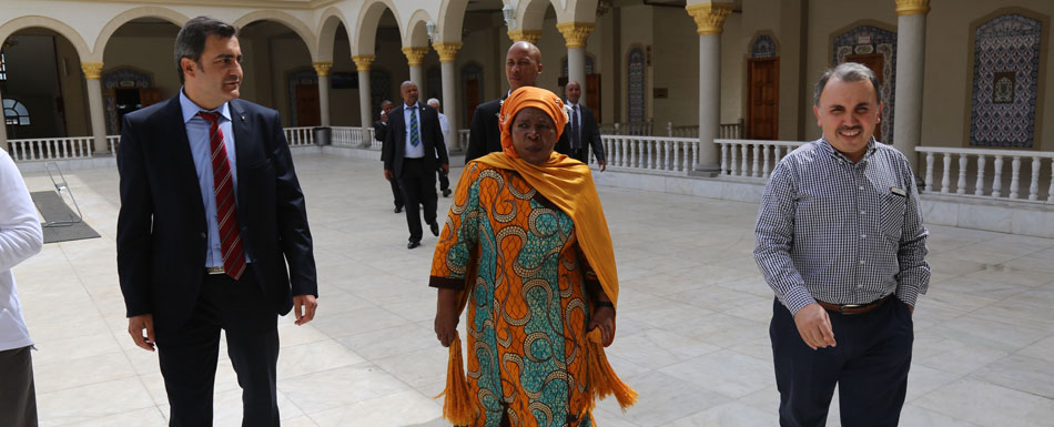 African Union Commission chair supports creation of more Turkish schools