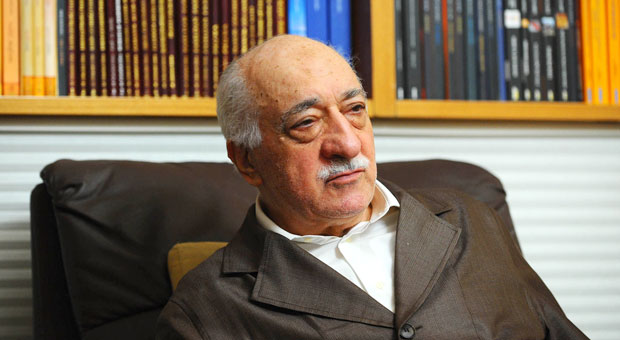 Bir Baxışda Fəthullah Gülən Hocaəfəndi